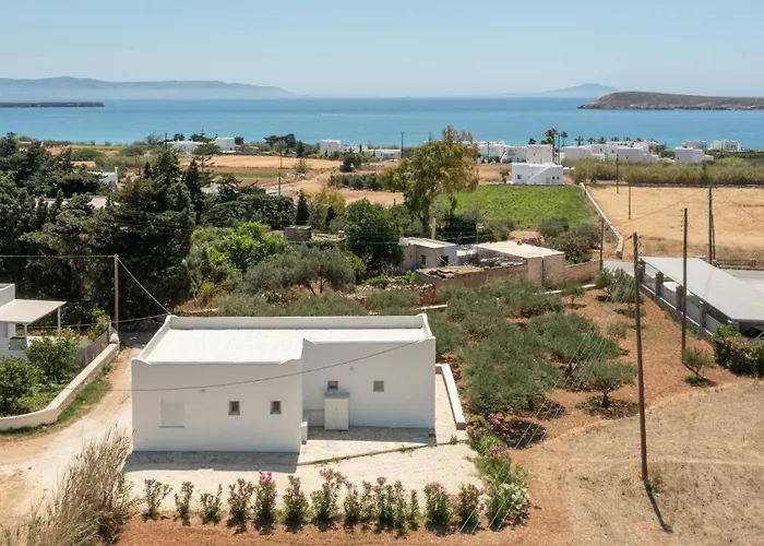 Andriana's 2 - Cycladic With Garden , Paros Apartment *